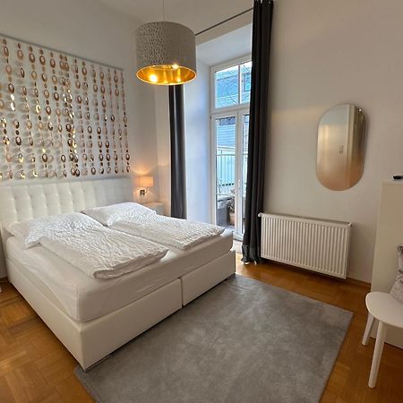 Kristall Doppelzimmer Direkt Im Zentrum, Balkon Bad Ischl Esterno foto